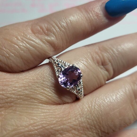 Bolivian Amethyst Solitaire Sterling Silver Ring - Picture 2 of 8